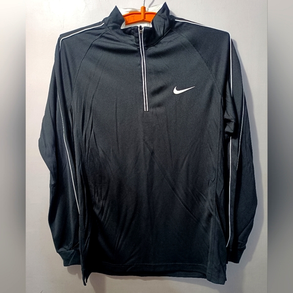 Nike Other - Nike golf full sleeve t-shirt size M